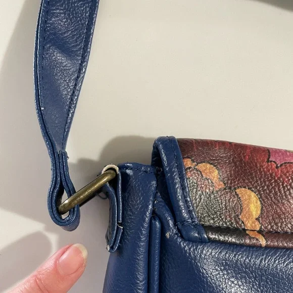 DISNEY - Beauty & the Beast - Crossbody Bag - Picture 8 of 15